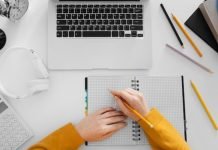 Improving Your Vocabulary with Paraphrasing Tool: 4 Helpful Tips paraphrasing tool