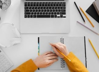 Improving Your Vocabulary with Paraphrasing Tool: 4 Helpful Tips paraphrasing tool